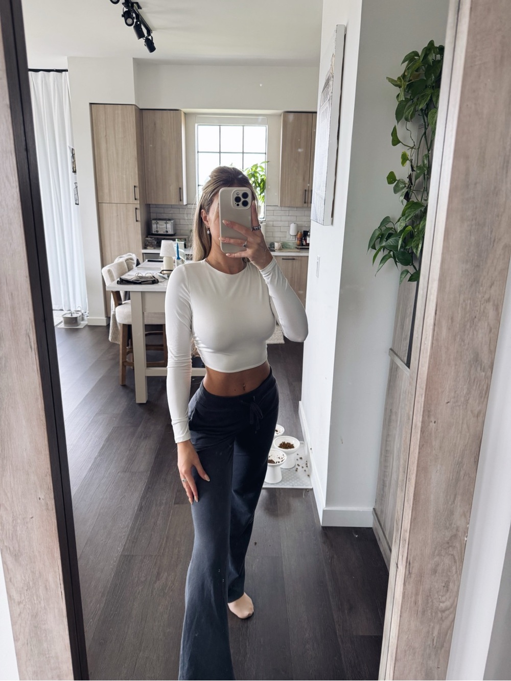 Adika White Long-Sleeve Open Back Crop Top (Size Small)